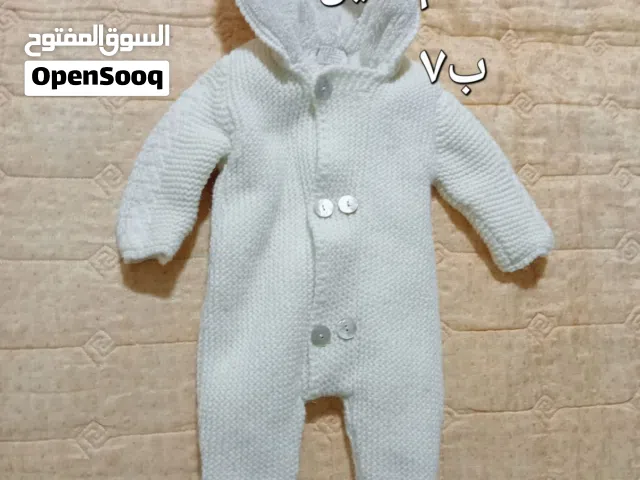 ملابس اطفال استخدام قليل نضيفات