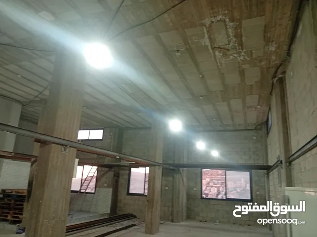 محل للبيع او الاجار مساحة 154 مع سدة ارتفاع المحل 470