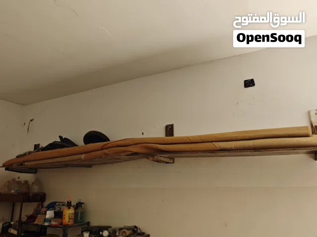 فرشه للبيع لون اصفر مكان سرت