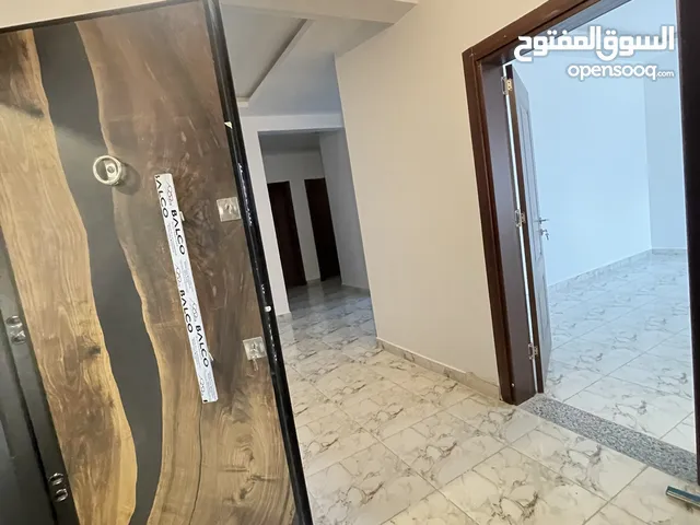 175 m2 4 Bedrooms Apartments for Rent in Tripoli Al-Serraj