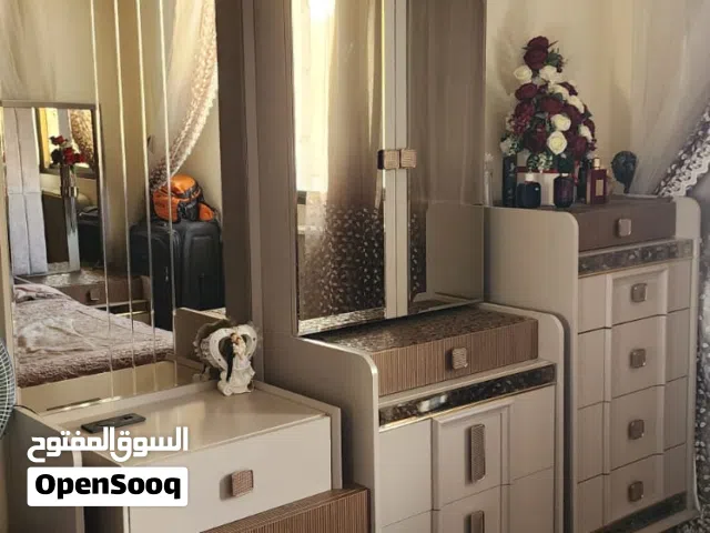 غرفة نوم استعمال بسيط للبيع.  التتواصل واتس اب