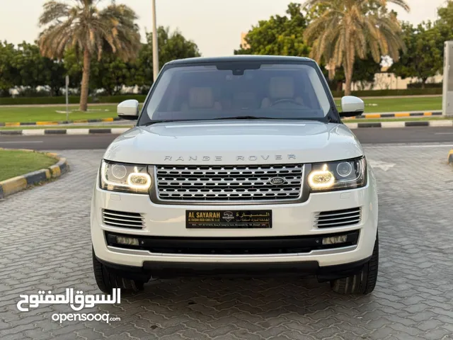 Range Rover Vogue SE Supercharged GCC 2015 in very excellent condition