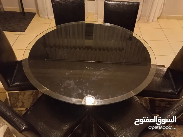 طاولة دائرية 6 كراسي