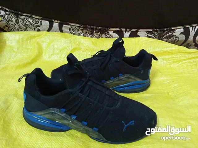 Boys Athletic Shoes in Irbid