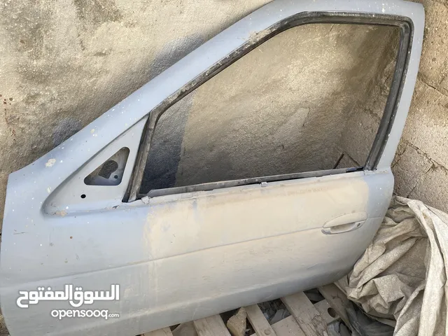 ابواب سيفا للبيع بحال المستعمل نظيف جدا جدا من 1995 ل موديل 1999