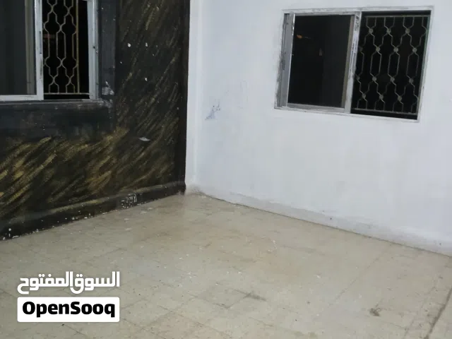 70 m2 2 Bedrooms Apartments for Rent in Zarqa Russayfah