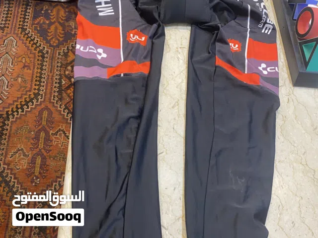 ملابس ركوب الدرجات الهوائيه