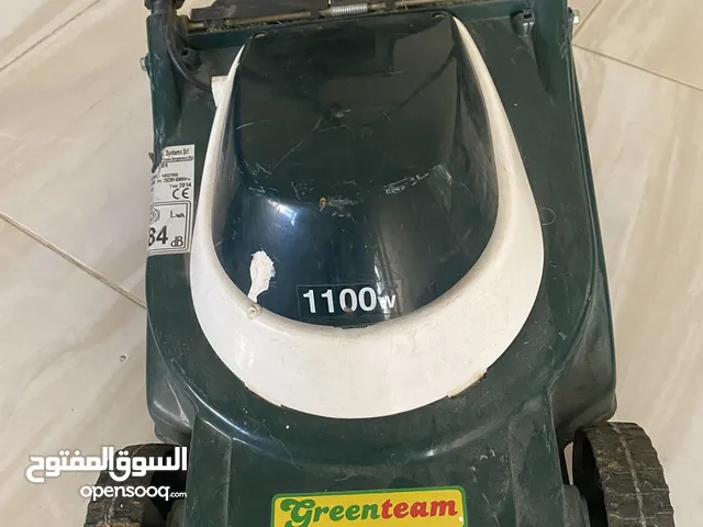 الة لقص العشب