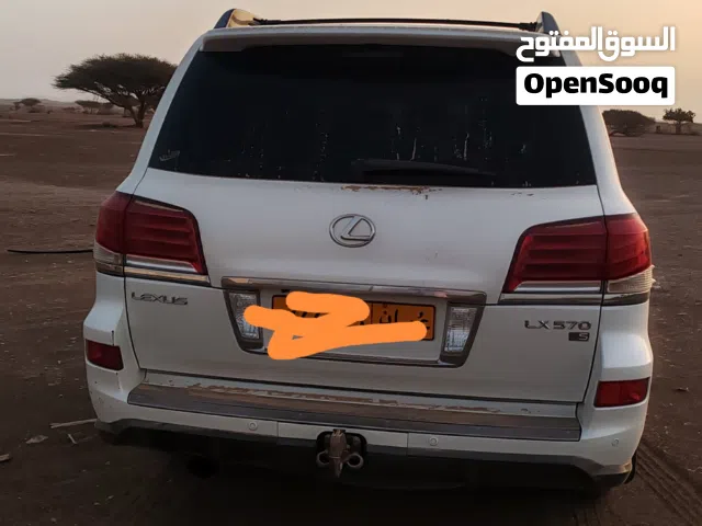 لكزس 2014 lx570 s المستخدم الأول خليجي بهوان بدون حوادث   تأمين طرف ثالث عمان و الإمارات مع رافعة