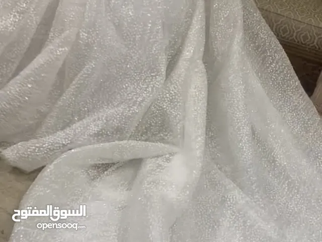 فستان عروس تفصيل خاص – مستعمل مرة وحدة فقط