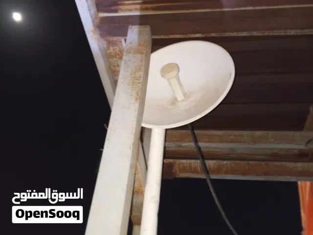 راوتر و نانو مع الكيبلات