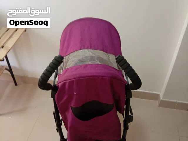 عربة اطفال مستعمل بحاله جيده
