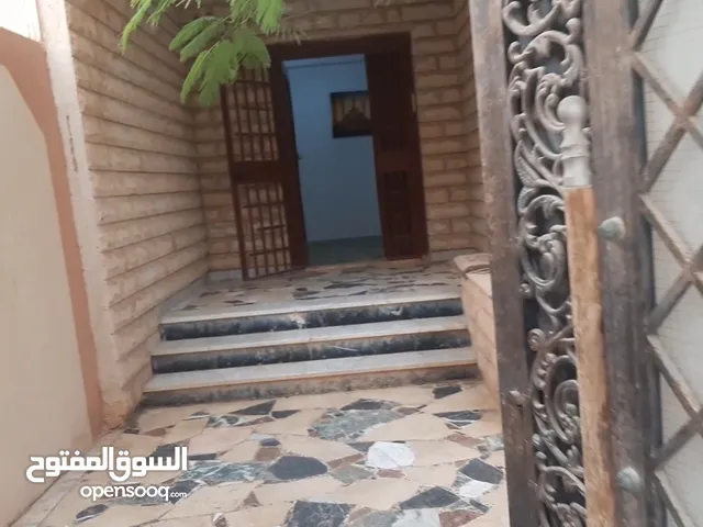 500 m2 4 Bedrooms Villa for Rent in Benghazi Tabalino