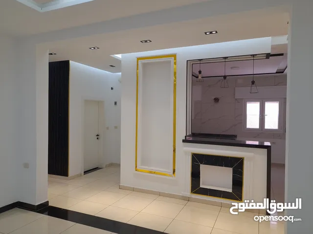 مبنى إداري 3طوابق تشطيب حديث للإيجار على البحر رئيسي طريق الشط بعد مصحة يشفين 40 حجرة