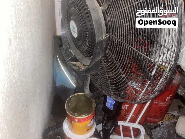 مروحه رذاذ كبيره سوداء