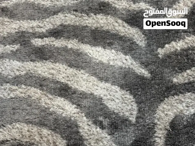 سجادة شاغي من ايكيا مستعمله أقل من سنه