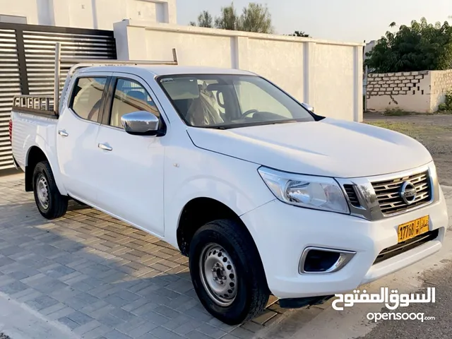 Nissan Navara 2017 in Al Batinah