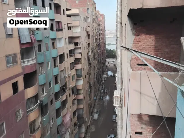 شقة للبيع قريبة من مترو حدائق حلوان