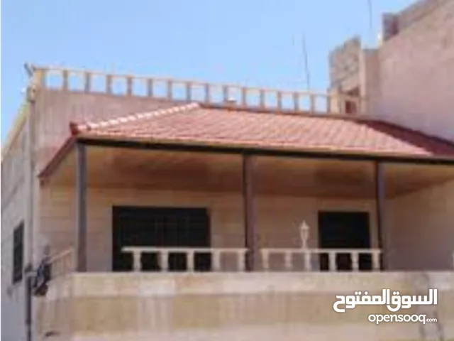 تركيب قرميد وصيانه براقولا بناء مسابح فير بليس ترتان صناعي