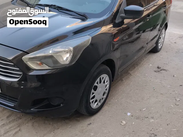 2016 فورد فيجو Titanium