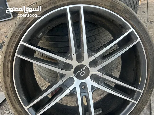 Other 20 Tyre & Rim in Al Dakhiliya
