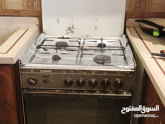 4-gas stove