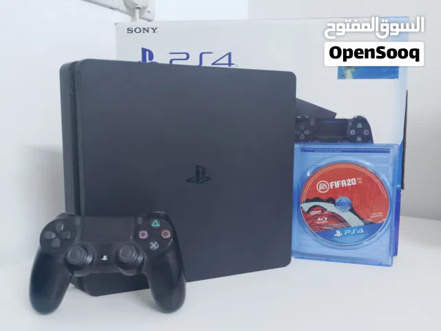 جهاز بلايستيشن 4 سلم نظافه 95٪ مع قرص فيفا 20