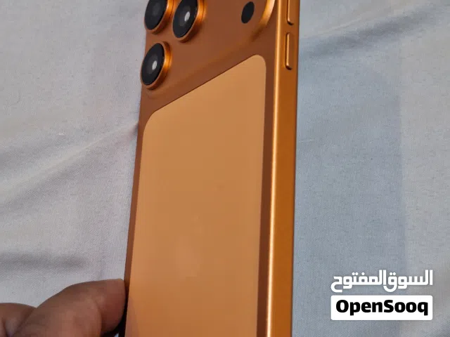 Apple iPhone 11 128 GB in Al Dhahirah