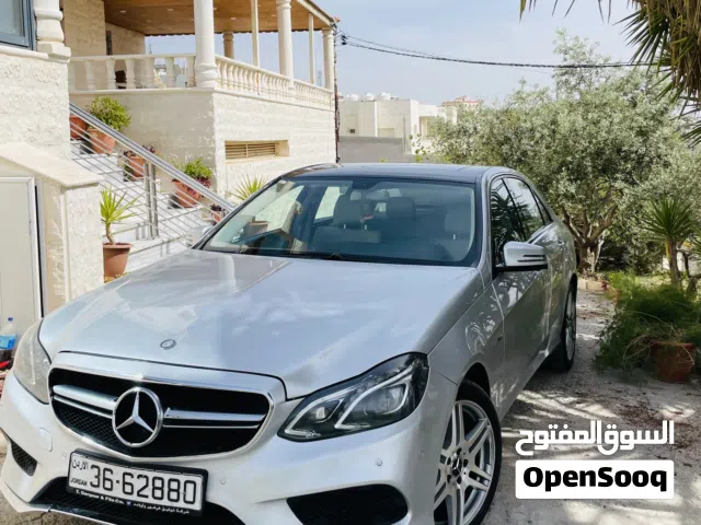 2010 Mercedes Benz E-Class E 200