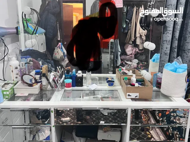 Dressing table with lights from IKEA brand