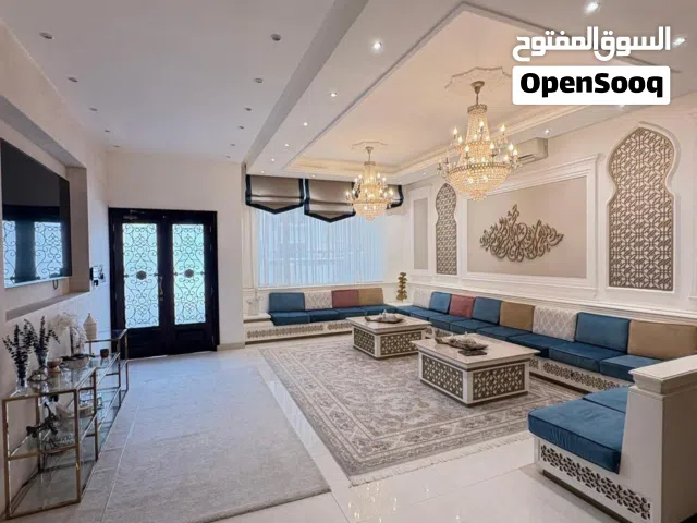 فيلا جميله بتشطيبات راقيه للبيع / حلة النصر بالقرب من مسقط مول