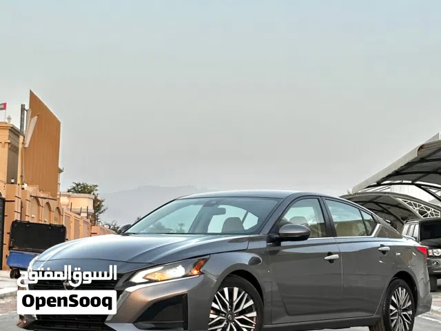 2023 نيسان التيما SV