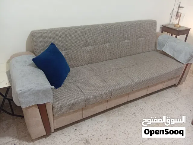 صوفا عدد 2 صنع انشاصي بحالة جيدة