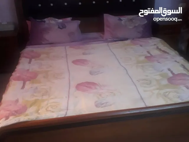 غرفة نوم مستعملة