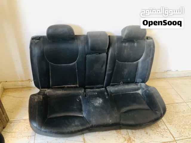 هيونداي( إلنترا )  2012