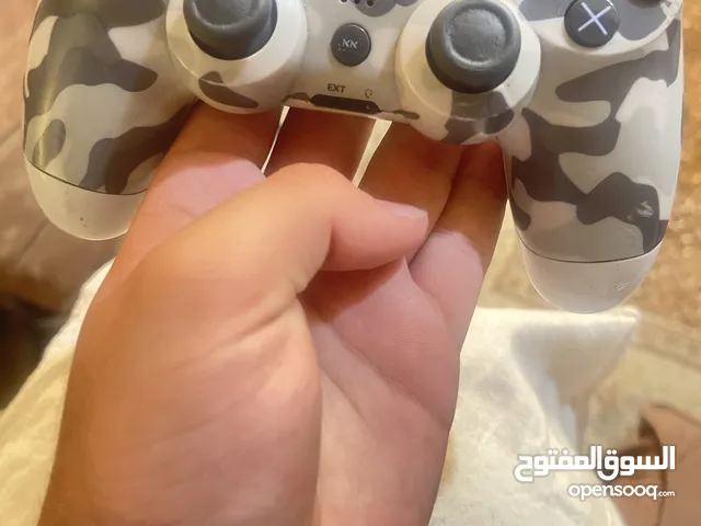 أيد بلايستيشن 4 وكاله بسعر مغري ما فيها ولا غلط