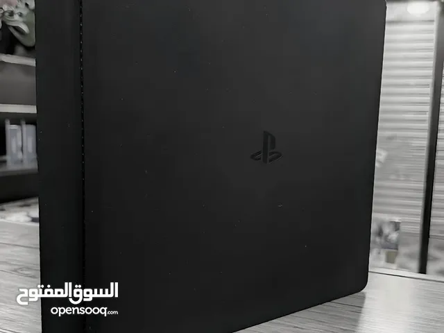 بلايستيشن 4 سلم 500 جيجا كفالة سنة سعرو فيه يخوان شامل التوصيل كفاله سنه طبعا الجهاز نازل 99لعبه
