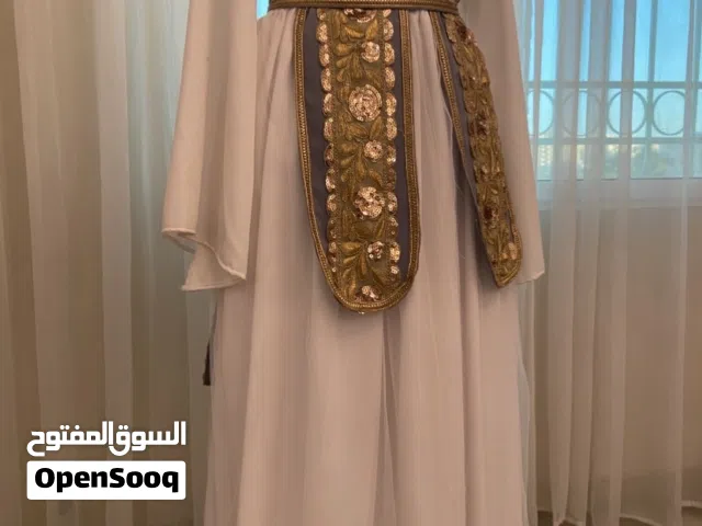 فساتين للمحجبات يوجد العديد من الموديلات