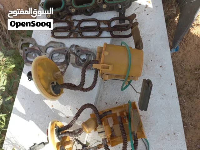 قطع غيار جاقور s type 2001