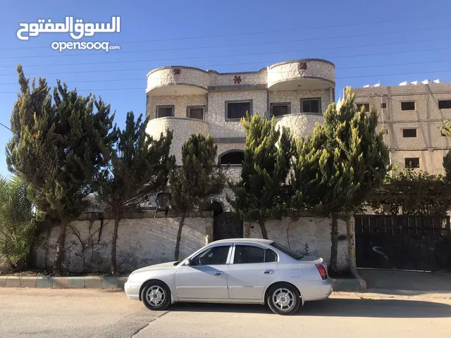 منزل للبيع في الجيزه قريب من مطار الملكه علياء