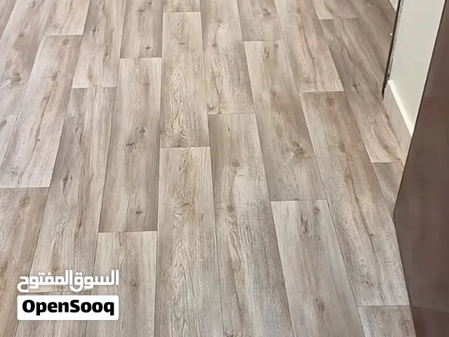 يوجد لدينا جميع انواع السجاد والباركيه نوعيه بلجيكيه بافضل الاسعار