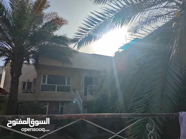 200 m2 5 Bedrooms Townhouse for Sale in Baghdad Falastin St