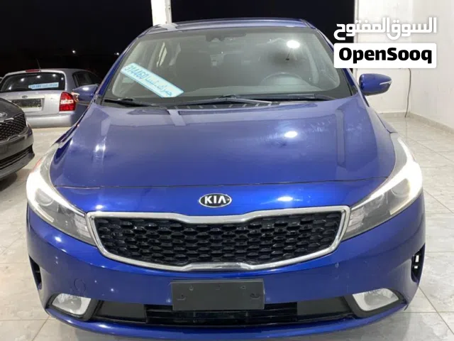كيا فورتي 2017 فل الفل إلا فتحة بدي S