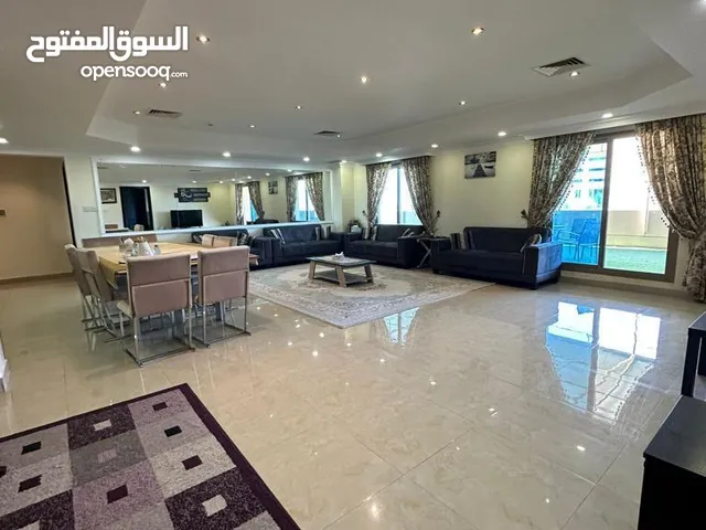 3 Bedroom Apartment for Sale in Busaiteen