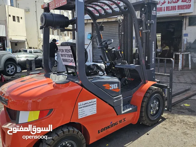 Fork lift for rent 3 Ton