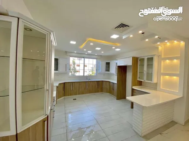 200m2 3 Bedrooms Apartments for Rent in Amman Al Kursi
