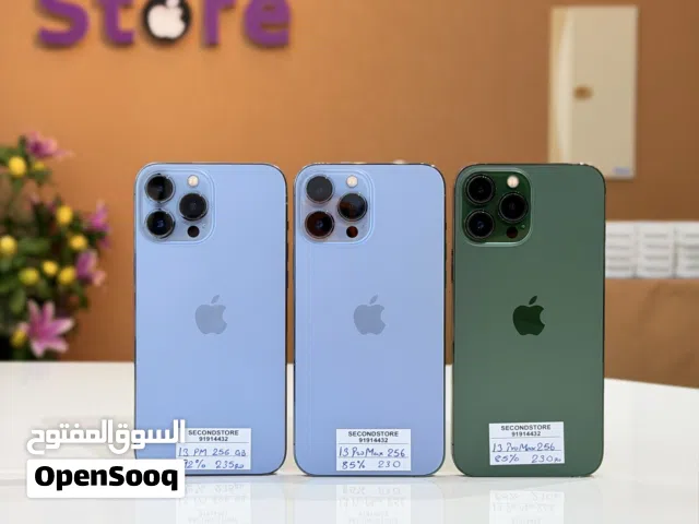iPhone 13 Pro Max 256 GB in colors very good condition