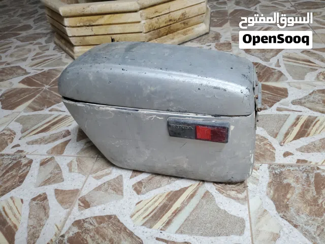 صندوق دراجة هوندا عدد/1 للبيع