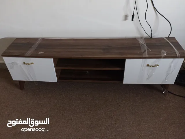 طاولة شاشة