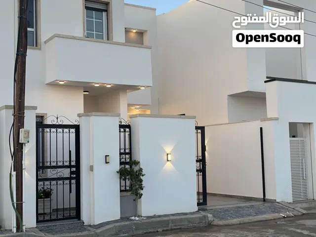 للناس الي تدور في فيلة قريبة حد من الرئيسي وقريبة من جميع الخدمات العرض ليك